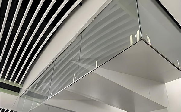 互助玻璃挡烟垂壁