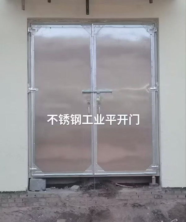 不锈钢互助工业平开门在现代工业场景中的应用实践