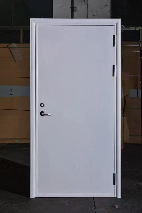 社区活动中心加装互助防火门保障居民安全